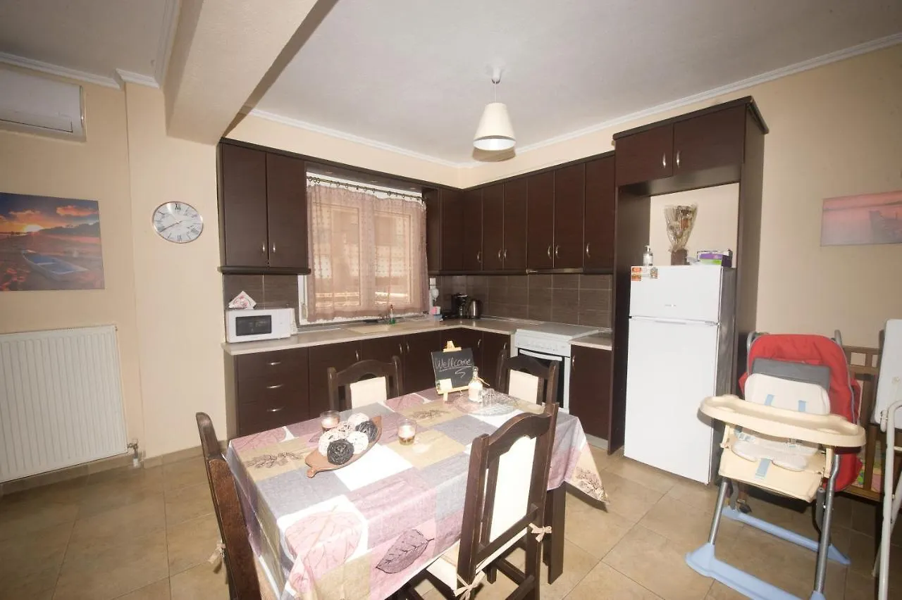 Annas & Konstantinos Home Neo Epivates Apartment