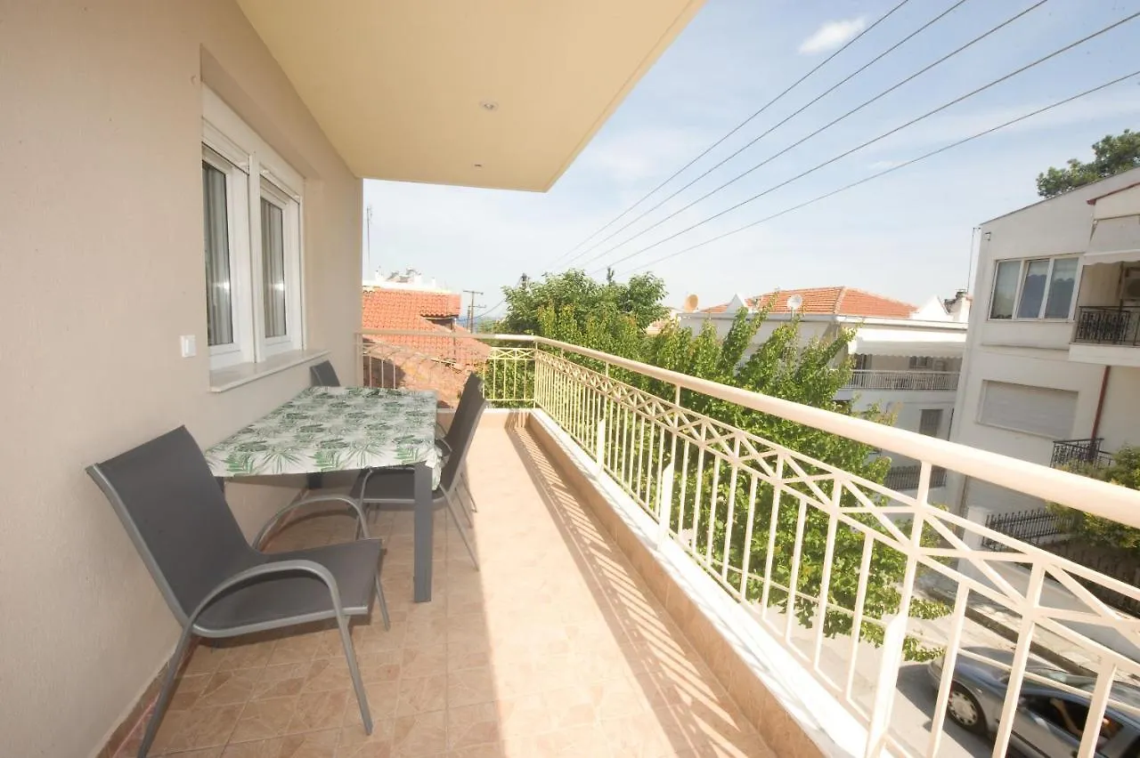 Annas & Konstantinos Home Neo Epivates