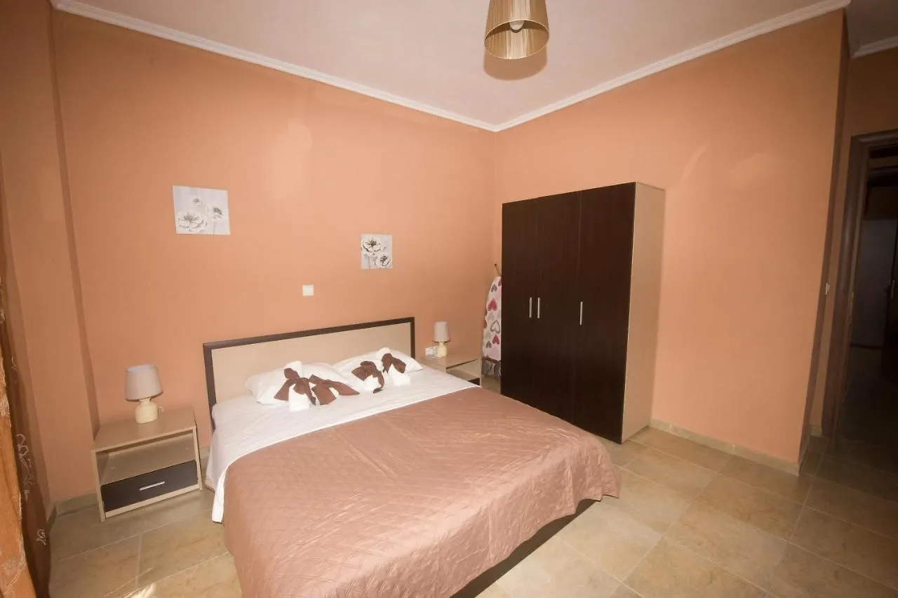 Annas & Konstantinos Home Neo Epivates